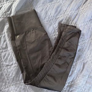 High waisted Fabletics cropped legging